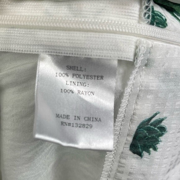 Superdown Revolve Cheyenne Crop Faux Wrap Surplus Top in White Cactus Print XS - Picture 13 of 16